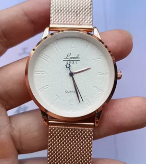 DW同款手表，表盘直径40mm 感兴趣的话...