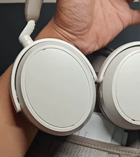 九新 森海塞尔 momentum4 木馒头...