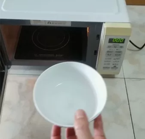 美的牌微波炉 美的牌微波炉，很新，电脑控制...