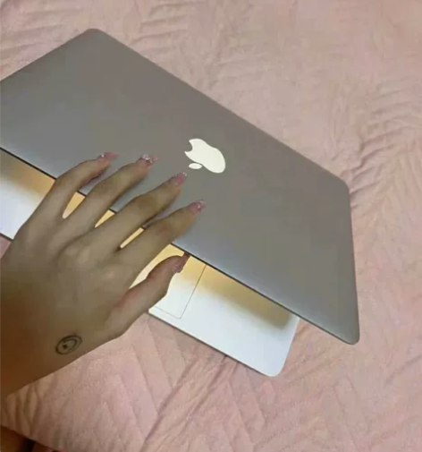 转让23年自用16寸笔记本电脑苹果，笔记本...