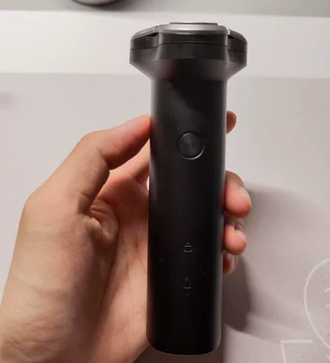 出闲置 1.qcy-t8耳机，左耳用不了了...