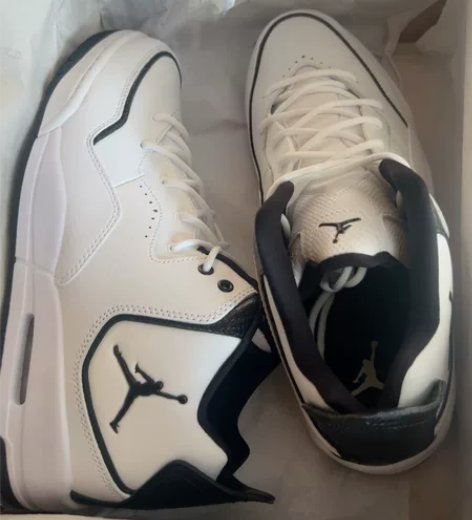 aj 23全新未拆封，包装都有，从奥莱买的...
