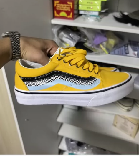 vans  波浪棋盘格 原价：299siz...