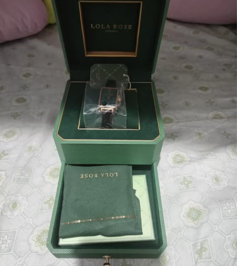 LOLA ROSE腕表 朋友送的 拆出来看...