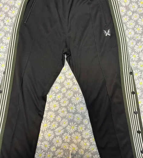 老夫子的蝴蝶裤 九成新 穿着次数不多 买回...