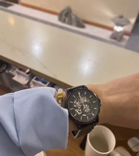 机械手表，雷诺的买了新的旧的闲置出，朋友送...