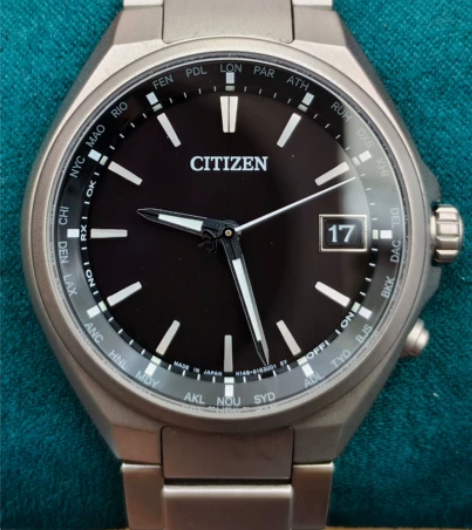 西铁城钛合金六局光动能电波男表 该表成色非...