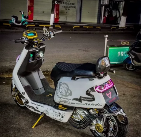 出小牛?价格4288?实价 配置改了70a...