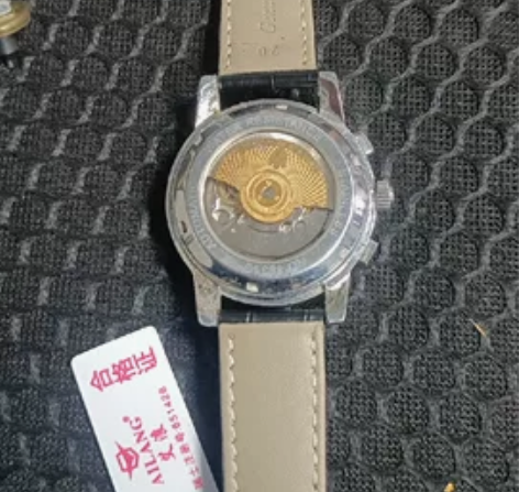 艾浪全自动机械表，放的时间太长了，正常走时...