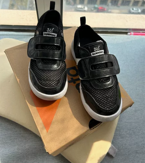 361度单网鞋，内长19.5，鞋垫实际测量...