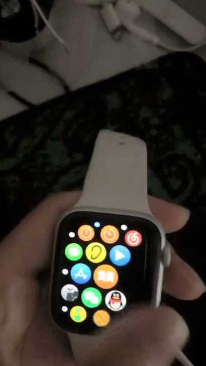 苹果智能手表 iWatch s4 s5都有...