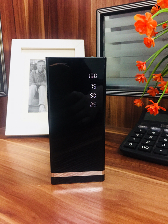 全新拜克20000毫安充电宝。包邮