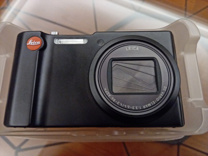 徕卡V-LUX40相机，成色很新，无掉漆，...