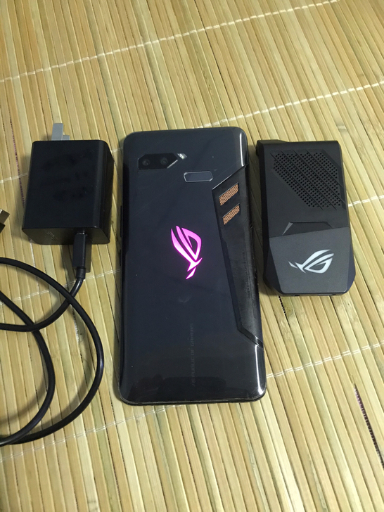 rog1一代电竞游戏手机 、8128 功能...