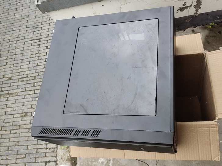 赢派INPOWER 黑金 黑色侧透机箱