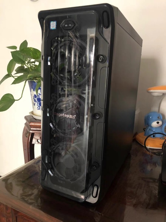 换新机箱，内置8个风扇！大板可装30系显卡...