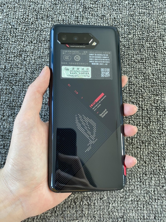 游戏王必备 华硕ROG5 黑色 8+128...