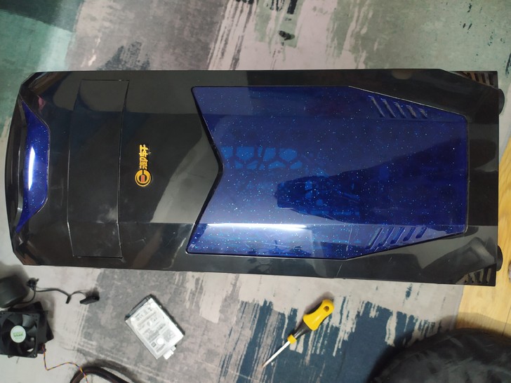 闲置 御轩电脑机箱，空机箱一台，可装M/A...