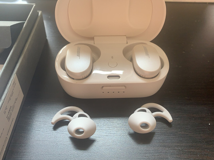 bose真无线降噪，戴上瞬间变成一个人的世...