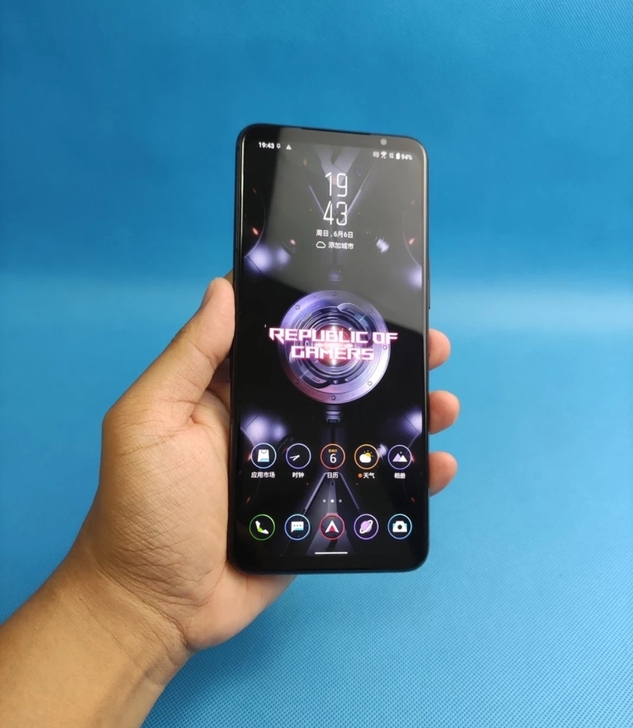 全新成色华硕ROG5白色12+128G正品...