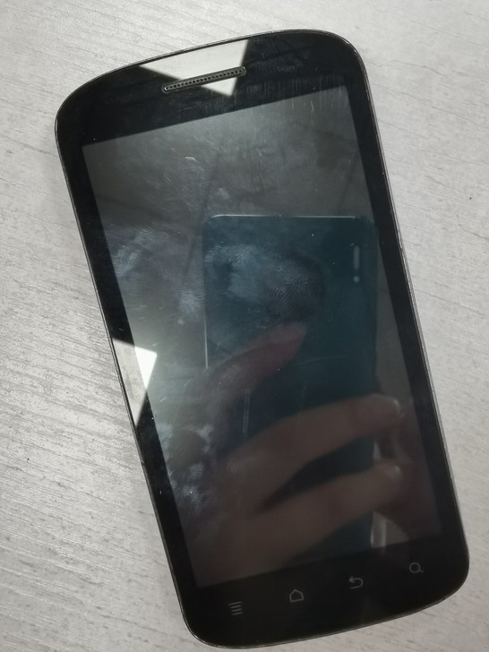 海信HS-E956，没有后盖没有电池，没有...