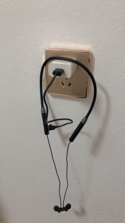 联想无线蓝牙耳机高音质挂脖式通用超长待机