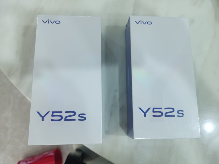 ViVO手机Y52S( t1版)8+256...