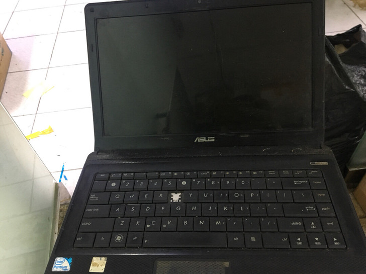 华硕笔记本电脑二手    型号X42J