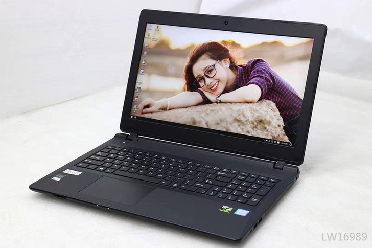 大麦5X 15寸超薄型笔记本,深色外观,宜...