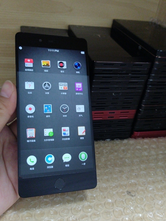 锤子坚果pro手机4+128G九成新