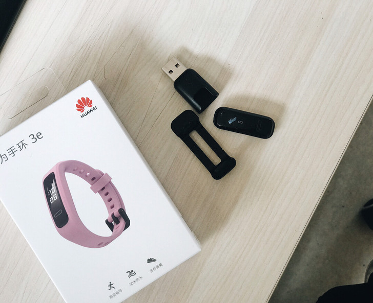 华为运动手环3e。有盒，其他配件齐。无手带。