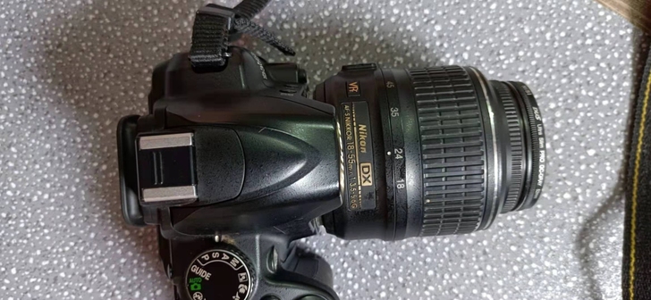 尼康D3000单反相机，成色95新，配件齐...