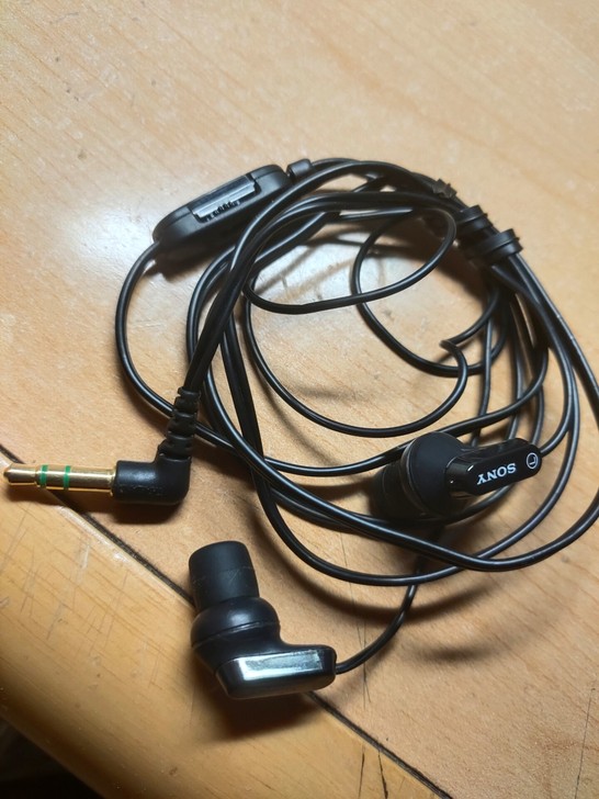 索尼EX36入耳式耳机，原装，泰国版。音质...