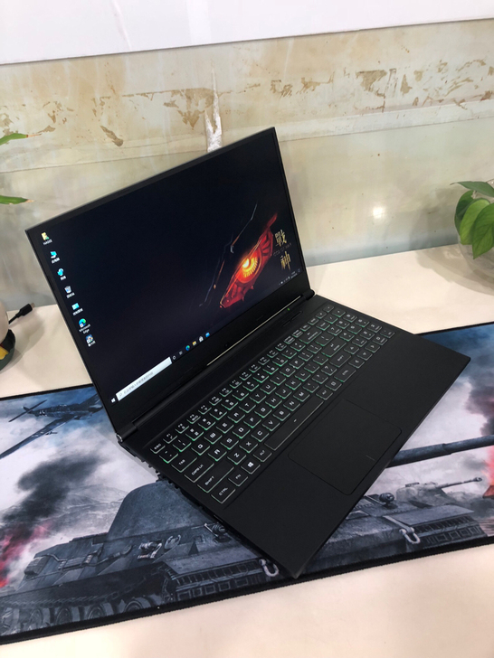 九代i7六核 16G 神舟战神游戏本 二手...