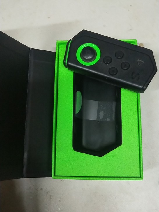 品牌型号 黑鲨（手机）游戏手柄