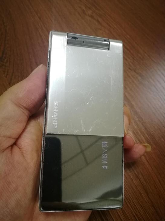 夏普SH9130C旧手机