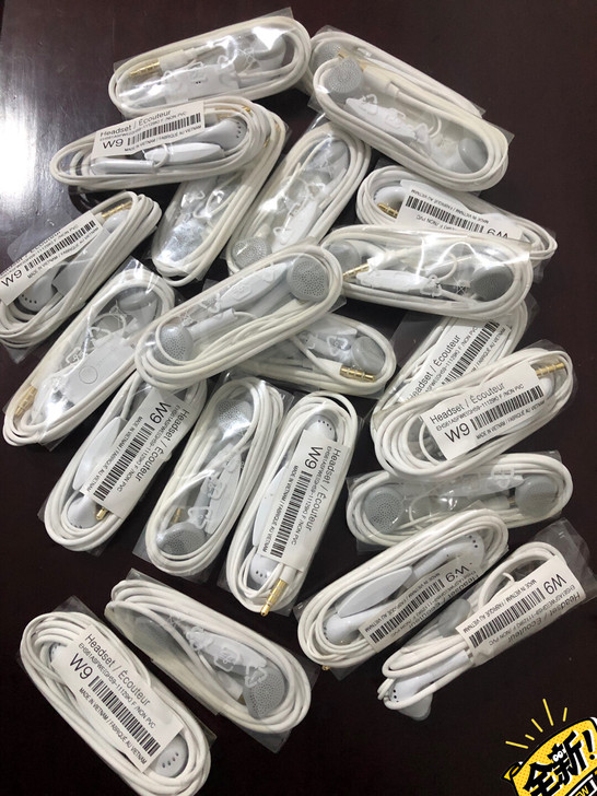 手机耳机，原装手机耳机，全新正品，售出不退...