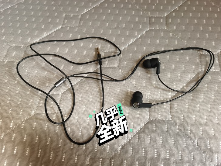 耳机  GPD 原装耳机 重低音很强大