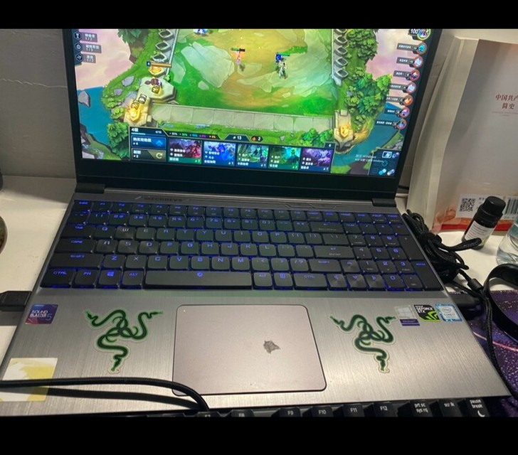 机械革命Z2，闲置出，价格私聊!