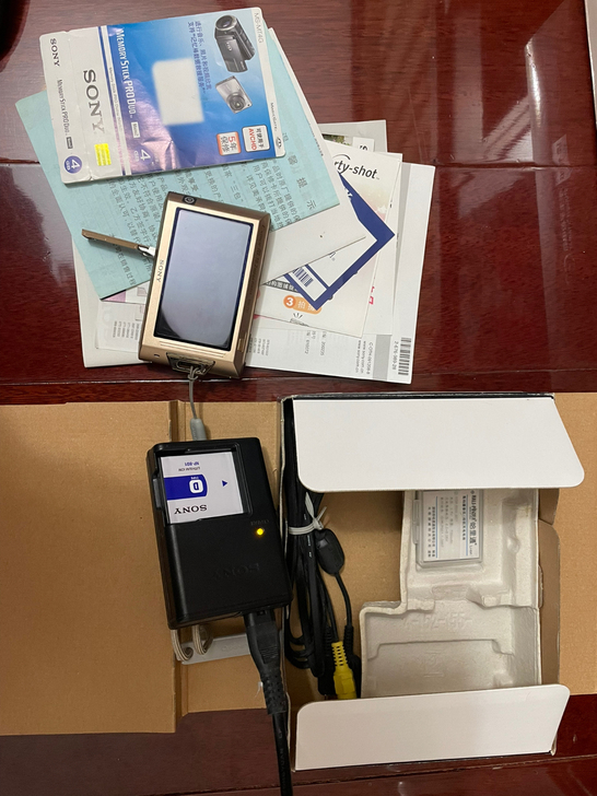 【出】索尼滑盖相机 Sony相机 包装齐全...