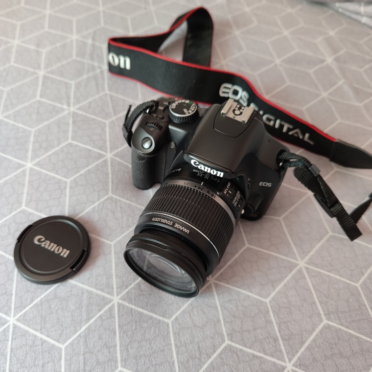 九成新佳能EOS 450D套装版相机