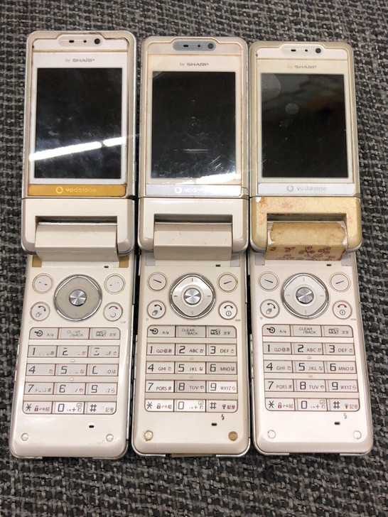 夏普903sh 当年神机 经典自拍机 没后...