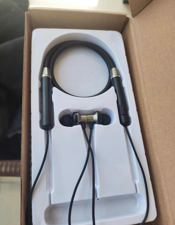 【处理了】联想蓝牙耳机挂脖式磁吸运动耳机项...