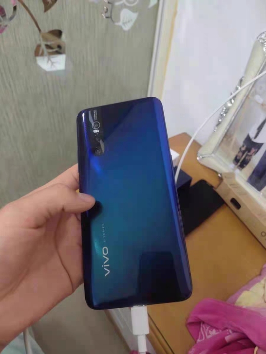 低价出售一款vivo二手手机X23指纹解锁...