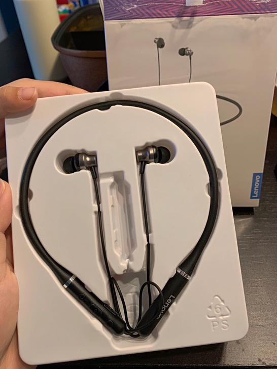 联想挂脖式无线运动跑步耳机。超长待机，有磁...