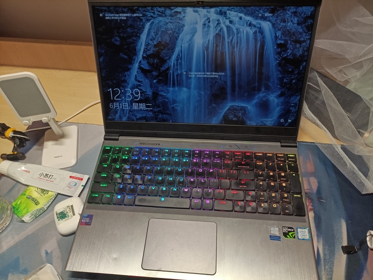 机械革命Z2 配置 i7 8750六核12...