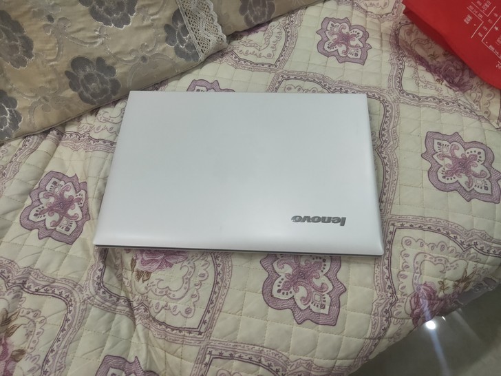 联想Z500笔记本,拆机出配件,请看好屏幕...