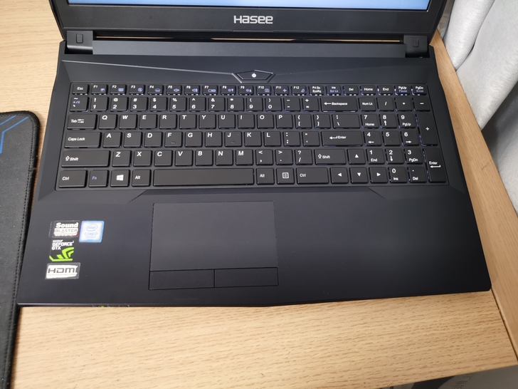 神舟战神i7 7700笔记本电脑，成色非常...