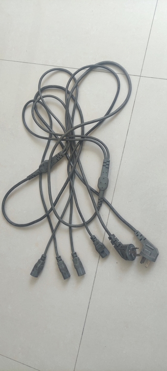 电脑电源一分二一拖二 电源线 伊拉克成色 ...