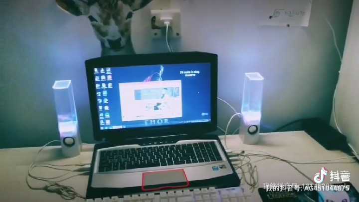 出售本人大学闲置游戏笔记本型号：雷神911...